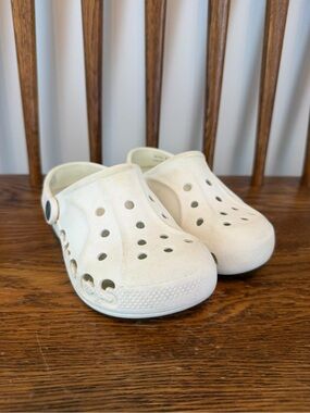Crocs Classic Clogs - Unisex Size 10 - White (Pre-Owned)